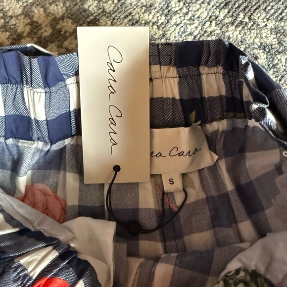 Cara Cara Whitney Gingham Floral Shorts - Picture 6 of 7